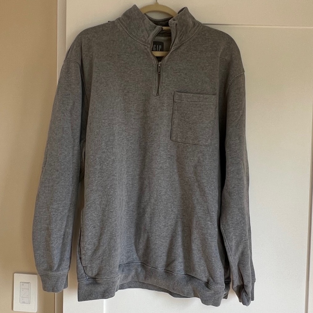 Men's Gap Gray half-zip sweatshirt (XL)
